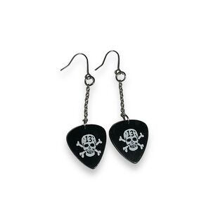 Women’s Earrings Guitar Pick Black Skull 13 Black Silver Dangle‎ Goth Gothic